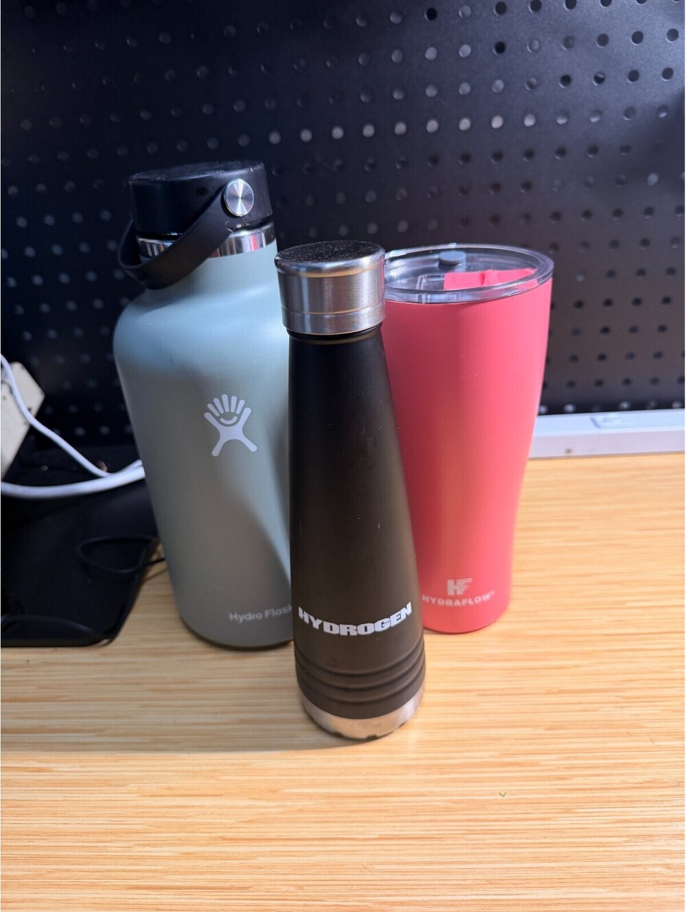 Hydro Flask 21- 64 oz Hydroflow Hydrogen Wide Mouth Cap lot of 3 Water Bottle